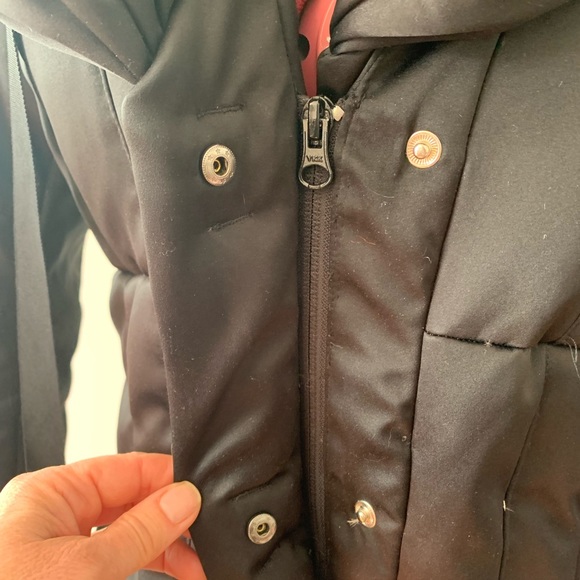 TAHARI BLACK WINTER COAT - Picture 4 of 15